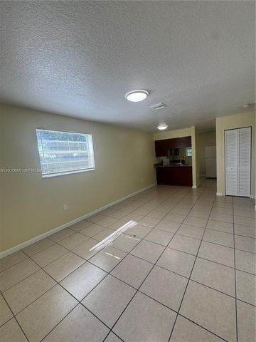 1101 W Prospect Road 4, Fort Lauderdale, FL 33309