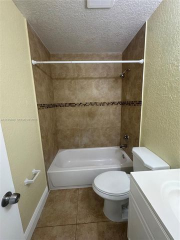 1101 W Prospect Road 4, Fort Lauderdale, FL 33309