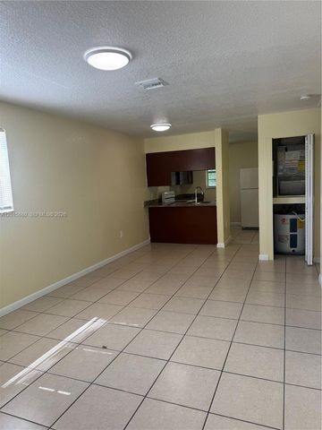 1101 W Prospect Road 4, Fort Lauderdale, FL 33309