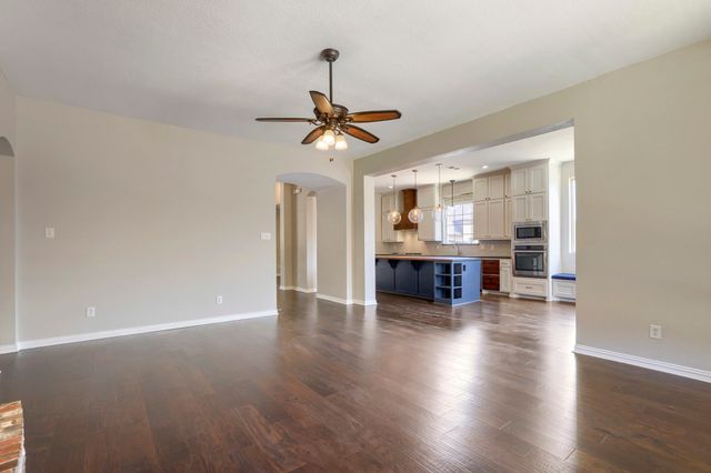 6919 Navigation Drive, Grand Prairie, TX 75054