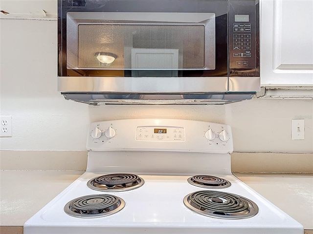 5560 METROWEST BOULEVARD 3-206, Orlando, FL 32811