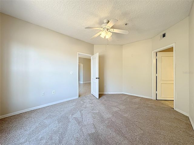 5560 METROWEST BOULEVARD 3-206, Orlando, FL 32811