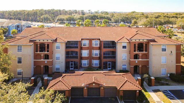 5560 METROWEST BOULEVARD 3-206, Orlando, FL 32811