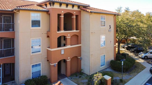 5560 METROWEST BOULEVARD 3-206, Orlando, FL 32811