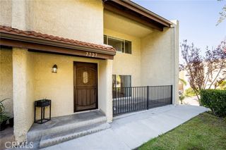 7727 Via Napoli 75, Burbank, CA 91504