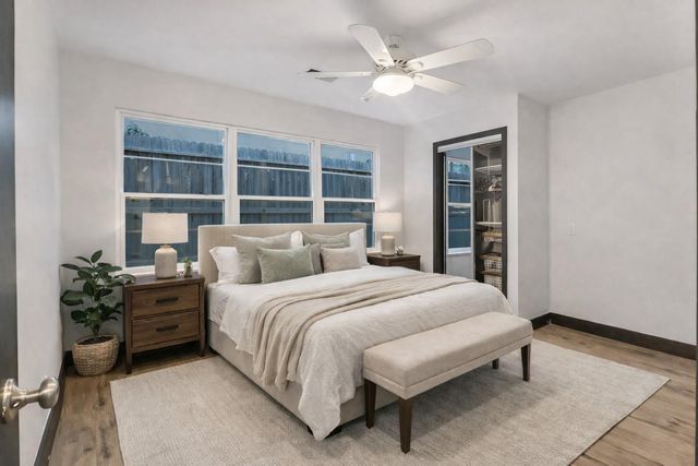 4521 Maple Street, Bellaire, TX 77401