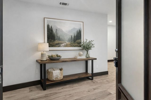 4521 Maple Street, Bellaire, TX 77401