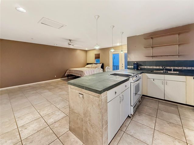 4521 Maple Street, Bellaire, TX 77401