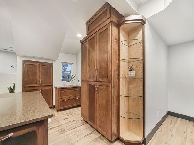 4521 Maple Street, Bellaire, TX 77401