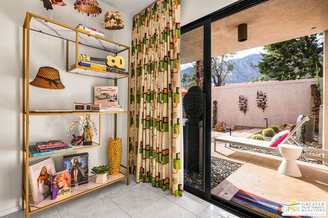 2696 S Sierra Madre A9, Palm Springs, CA 92264