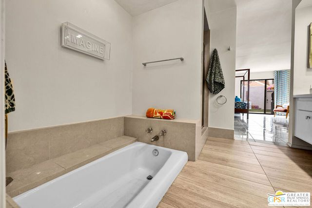 2696 S Sierra Madre A9, Palm Springs, CA 92264