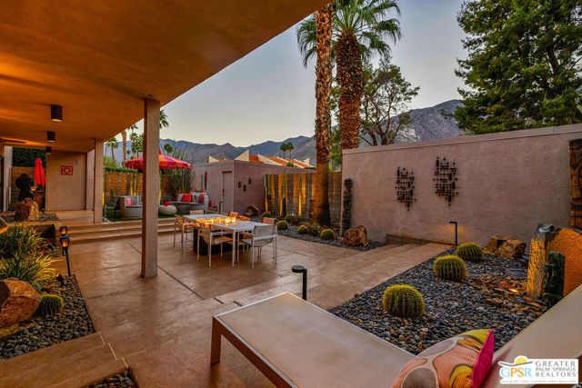 2696 S Sierra Madre A9, Palm Springs, CA 92264