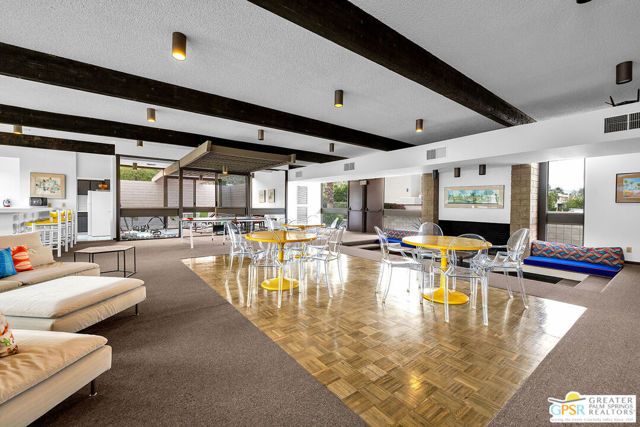 2696 S Sierra Madre A9, Palm Springs, CA 92264