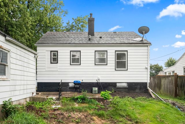 3250 Kinsey Avenue, Des Moines, IA 50317