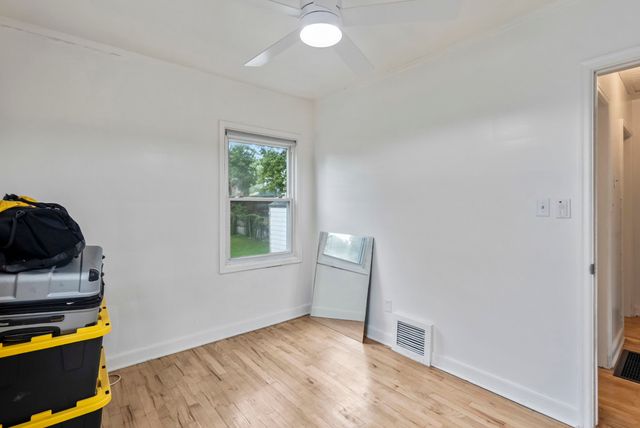 3250 Kinsey Avenue, Des Moines, IA 50317
