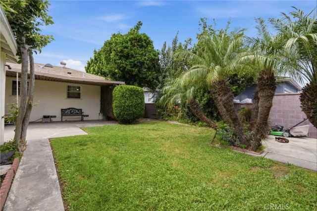 12752 Cowley, Downey, CA 90242