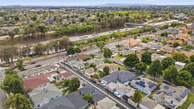 12752 Cowley, Downey, CA 90242