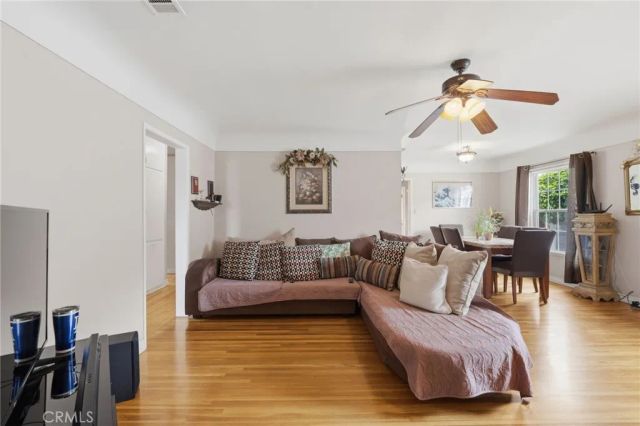 12752 Cowley, Downey, CA 90242