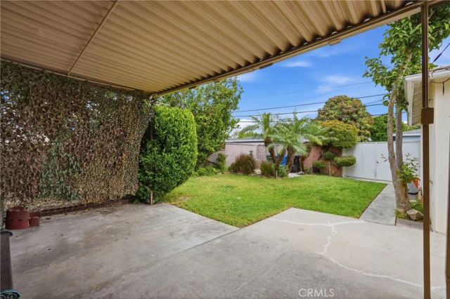 12752 Cowley, Downey, CA 90242