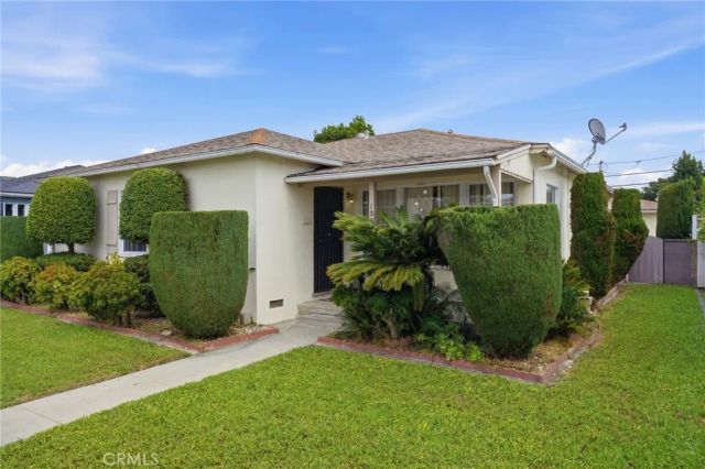 12752 Cowley, Downey, CA 90242