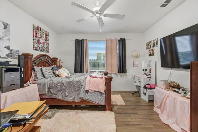 7595 Blue Bell Cir, Sacramento, CA 95829