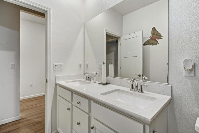 7595 Blue Bell Cir, Sacramento, CA 95829