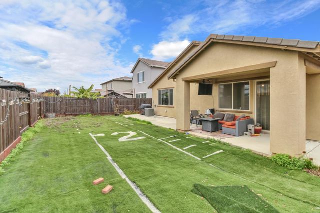 7595 Blue Bell Cir, Sacramento, CA 95829