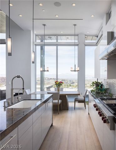 677 Tranquil Rim Court, Henderson, NV 89012