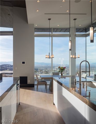 677 Tranquil Rim Court, Henderson, NV 89012