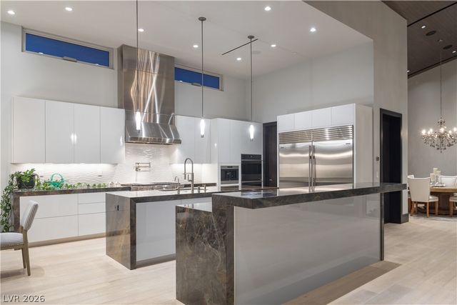 677 Tranquil Rim Court, Henderson, NV 89012