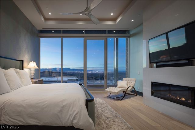 677 Tranquil Rim Court, Henderson, NV 89012