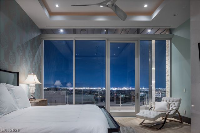 677 Tranquil Rim Court, Henderson, NV 89012