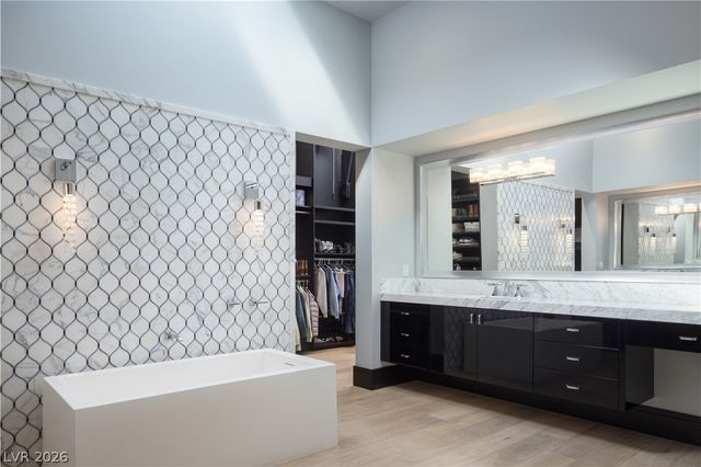 677 Tranquil Rim Court, Henderson, NV 89012