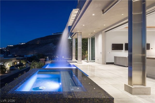 677 Tranquil Rim Court, Henderson, NV 89012