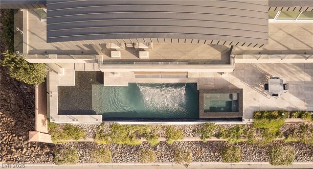 677 Tranquil Rim Court, Henderson, NV 89012