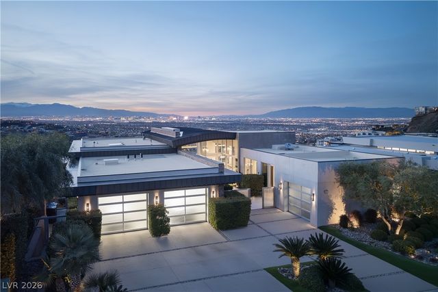 677 Tranquil Rim Court, Henderson, NV 89012