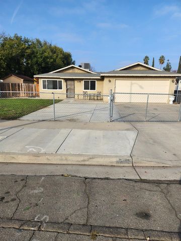4935 E Kerckhoff Avenue, Fresno, CA 93727