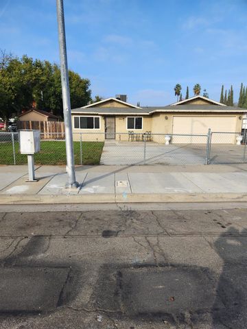 4935 E Kerckhoff Avenue, Fresno, CA 93727