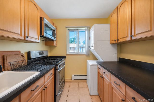 57 Adams Road 2D, Central Islip, NY 11722