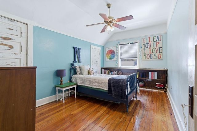 138 N KENTUCKY AVENUE, Deland, FL 32724