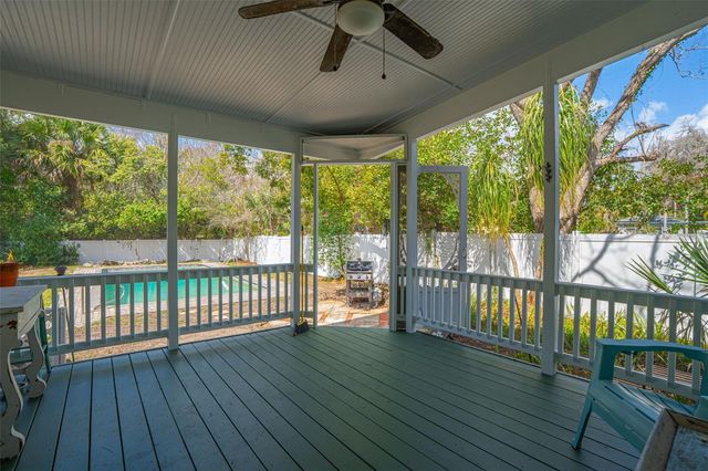 138 N KENTUCKY AVENUE, Deland, FL 32724