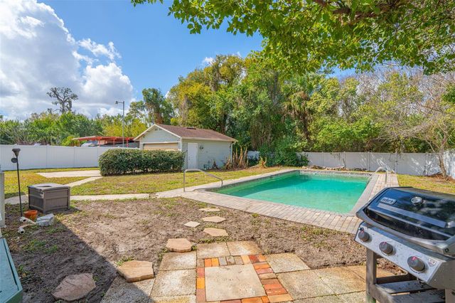 138 N KENTUCKY AVENUE, Deland, FL 32724