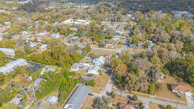 138 N KENTUCKY AVENUE, Deland, FL 32724