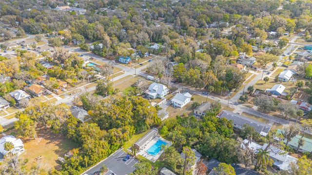 138 N KENTUCKY AVENUE, Deland, FL 32724