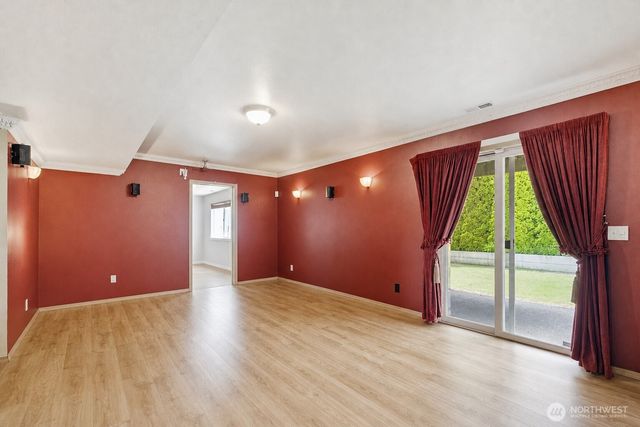 3011 12th Street Pl SW, Puyallup, WA 98373
