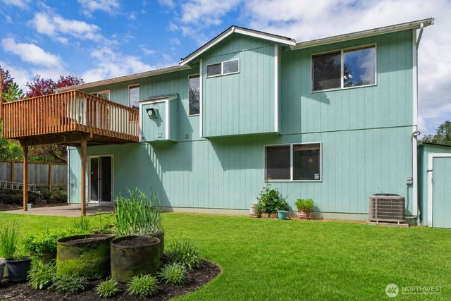 3011 12th Street Pl SW, Puyallup, WA 98373