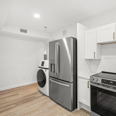 3103 16TH STREET N 3103, St Petersburg, FL 33704