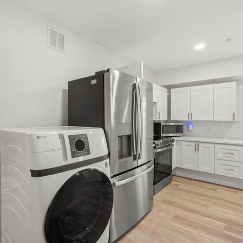 3103 16TH STREET N 3103, St Petersburg, FL 33704