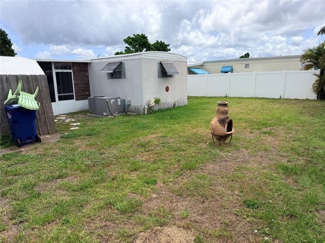 208 50TH AVENUE DRIVE E, Bradenton, FL 34203