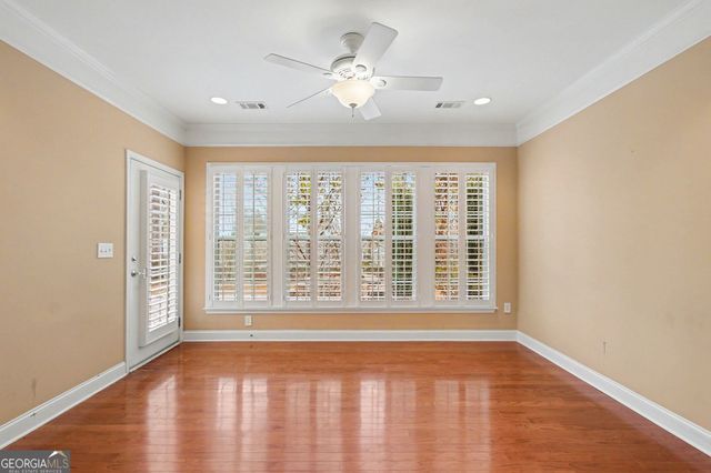 5911 Chimney Rock Drive, Hoschton, GA 30548